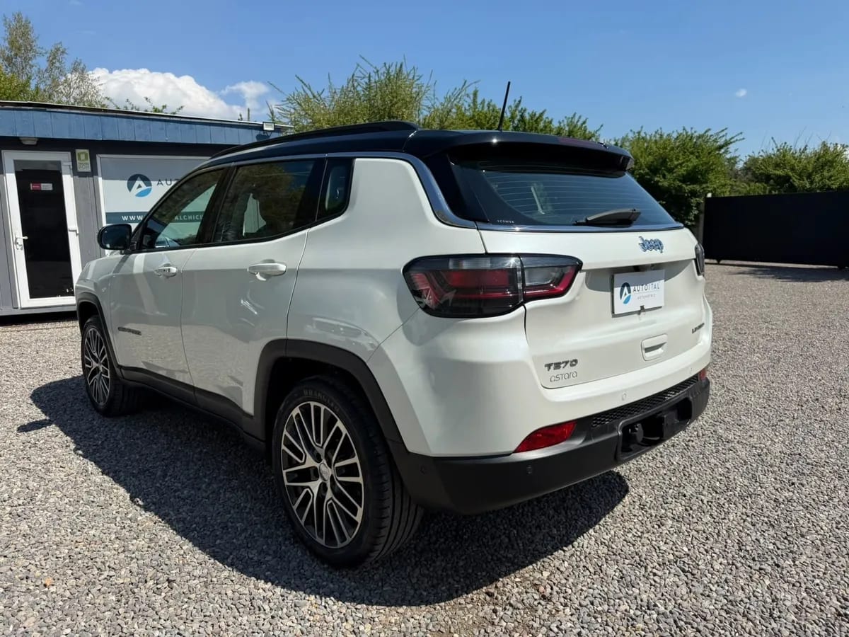 JEEP COMPASS  año 2024