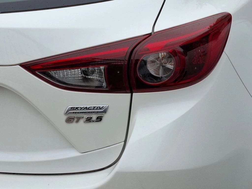 Mazda 3 Sport 2.5 Gt Sport 4x2 Hb Audio Bose 6at 5p año 2018
