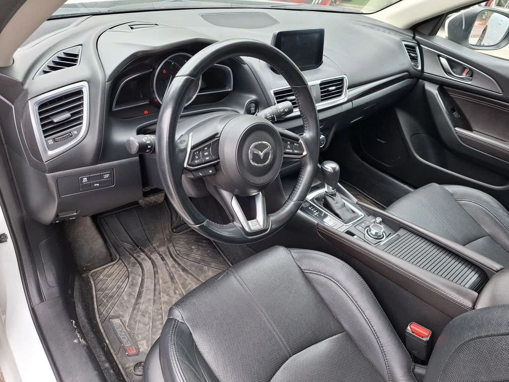 Mazda 3 Sport 2.5 Gt Sport 4x2 Hb Audio Bose 6at 5p año 2018