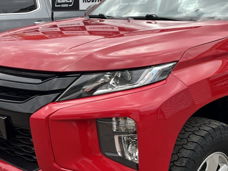 Mitsubishi L200 2.4 Td Work Cr Wf Mt 4x2 Diesel año 2022