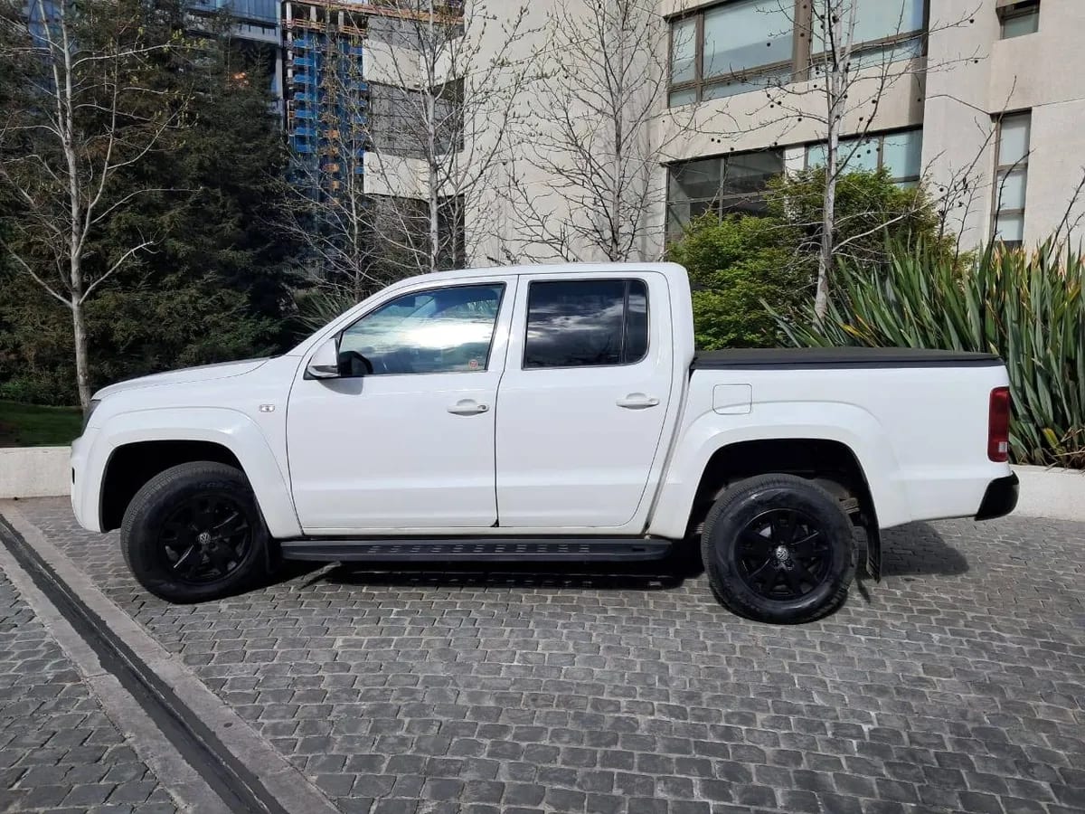 VOLKSWAGEN AMAROK 2.0 Highline 180 Led At 4x4 Diesel año 2019