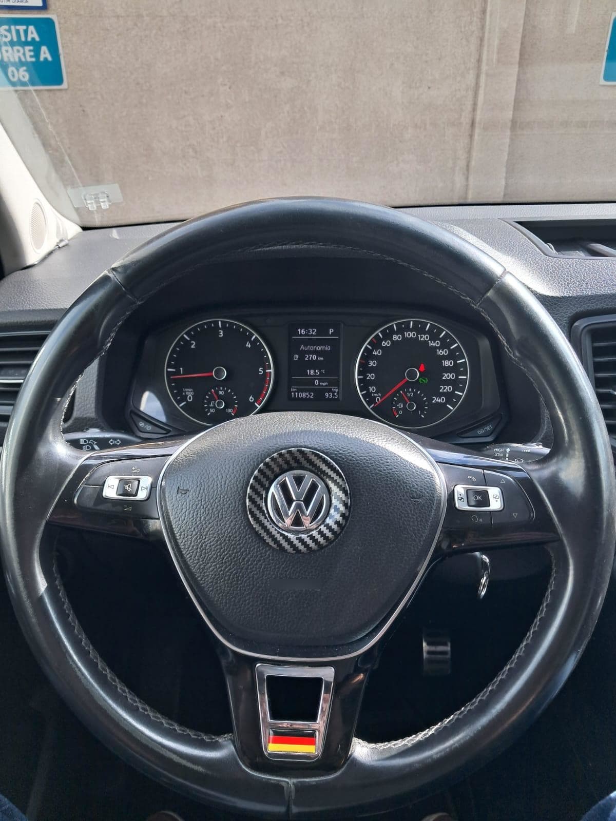 VOLKSWAGEN AMAROK 2.0 Highline 180 Led At 4x4 Diesel año 2019