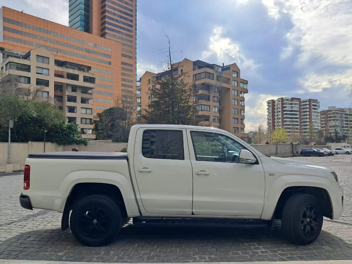 VOLKSWAGEN AMAROK 2.0 Highline 180 Led At 4x4 Diesel año 2019