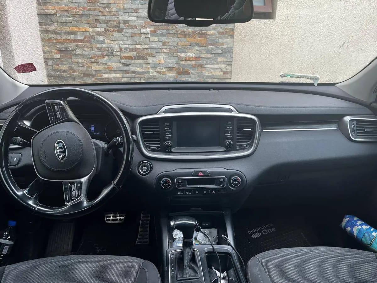KIA MOTORS SORENTO Sorento Ex 2.4l Gsl 6at 2wd Special Pack año 2018