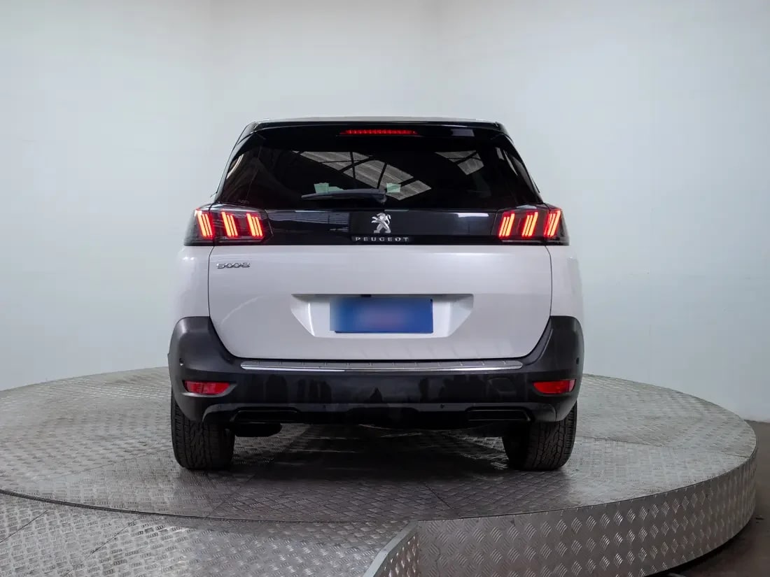 Peugeot 5008 1.5 Allure Bluehdi 130 At Diesel año 2024