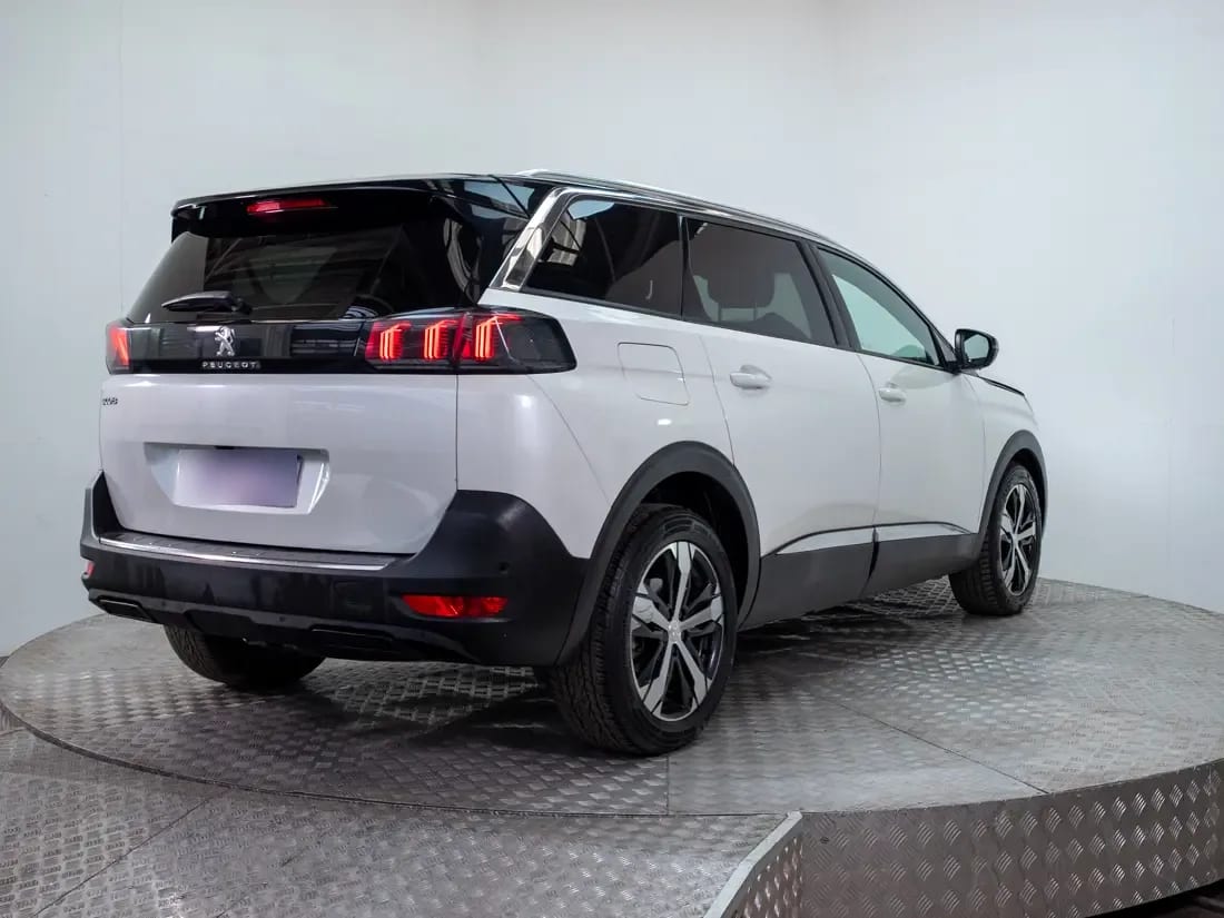 Peugeot 5008 1.5 Allure Bluehdi 130 At Diesel año 2024