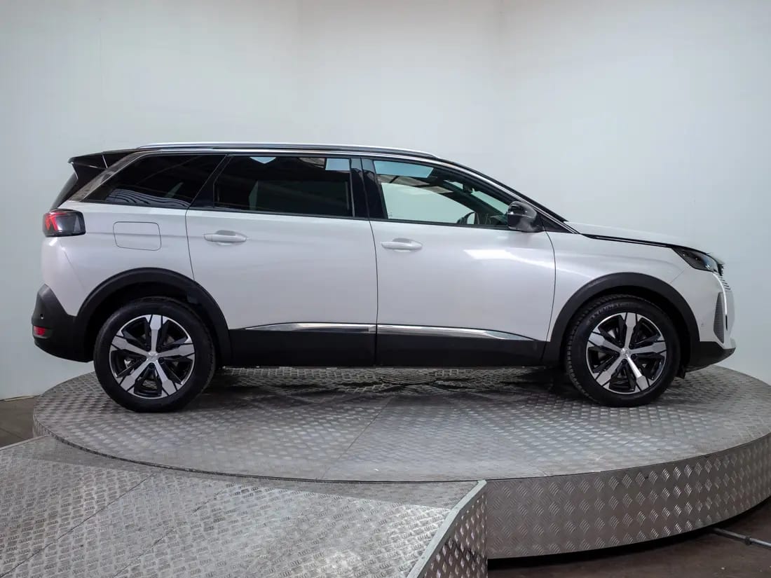 Peugeot 5008 1.5 Allure Bluehdi 130 At Diesel año 2024