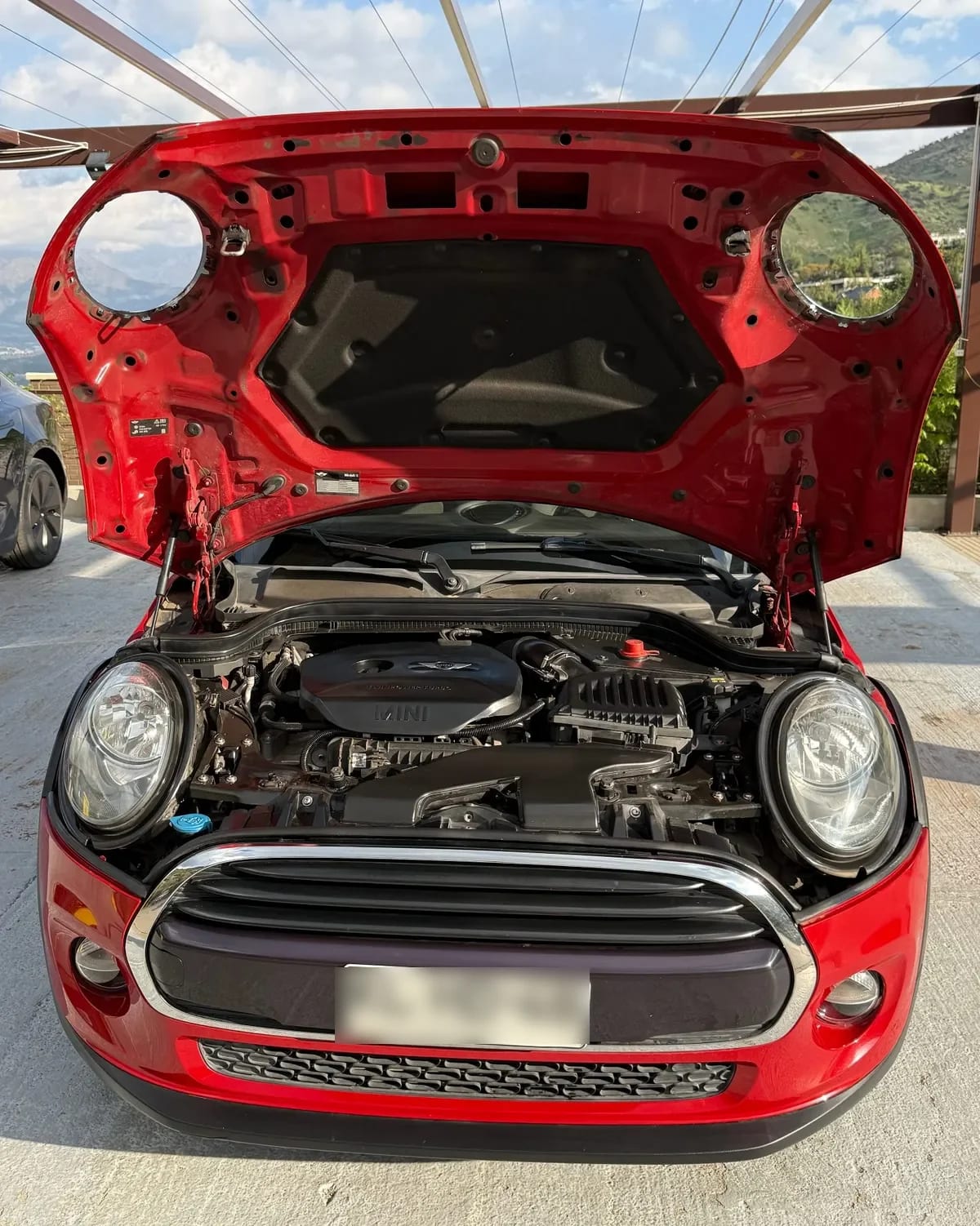 MINI F56 1.5 Black Mt año 2018