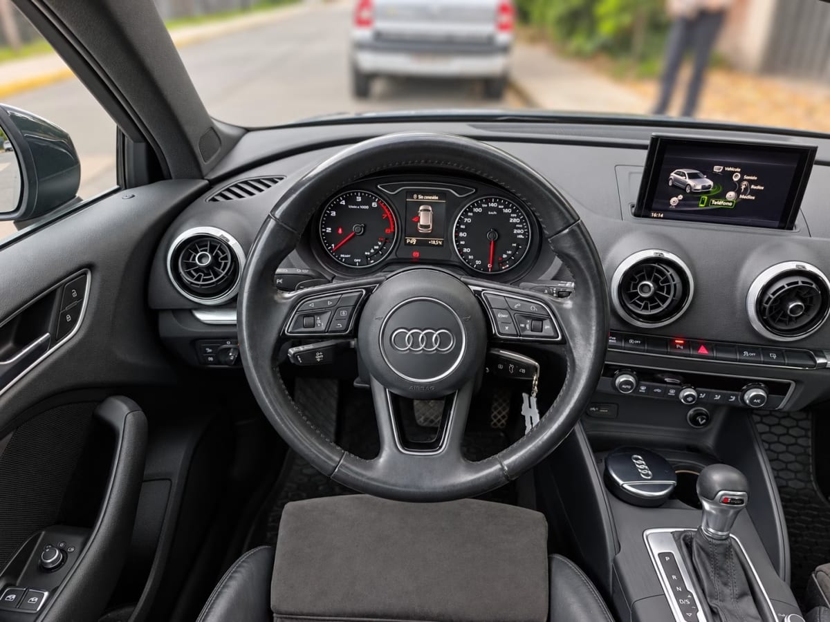 Audi A3 Sportback (+) 1.4tfsi Stro año 2017