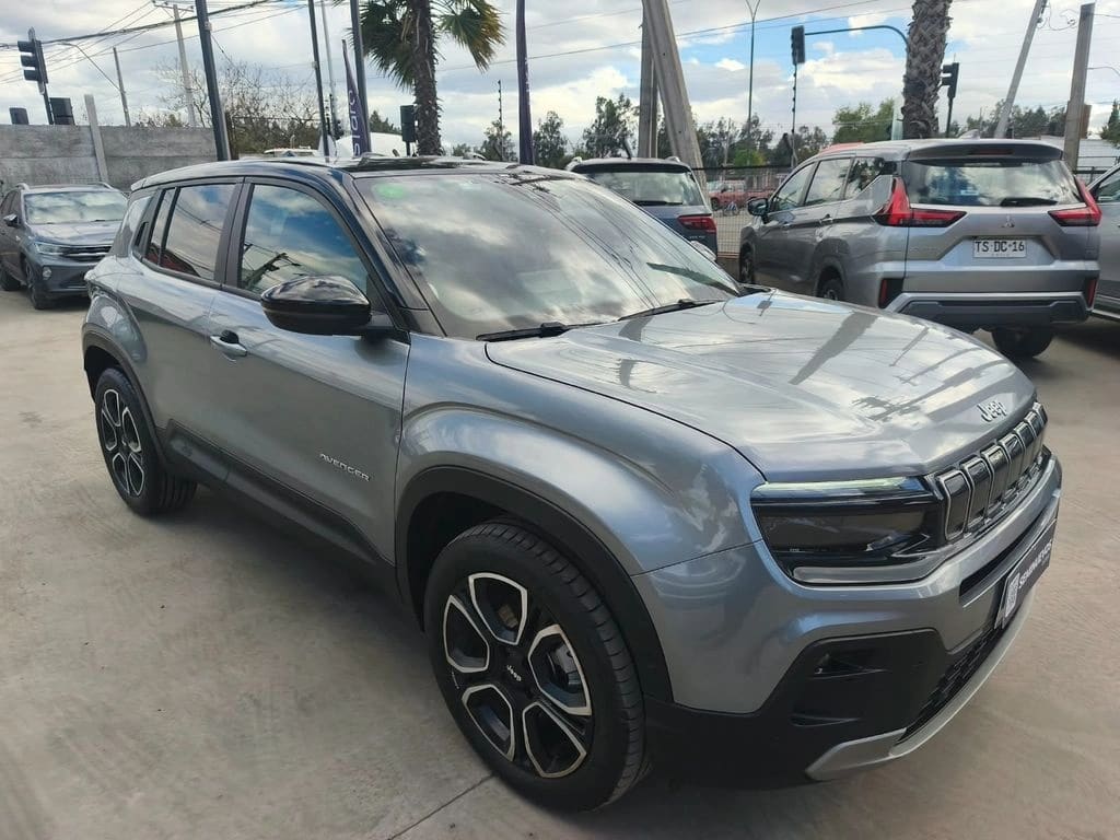 Jeep Avenger Summit 1.2 Hev año 2025