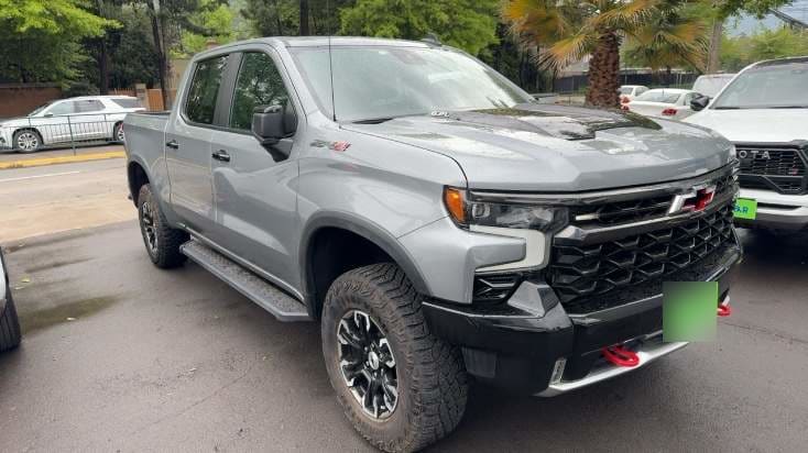 Chevrolet Silverado 6.2 Zr2 R 4x4 At 4p año 2024