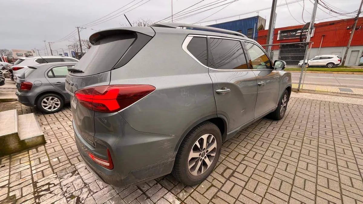 Ssangyong Rexton 2.2t Glx Diesel 4x4 6ab Nueva Radio 8at 5p año 2026