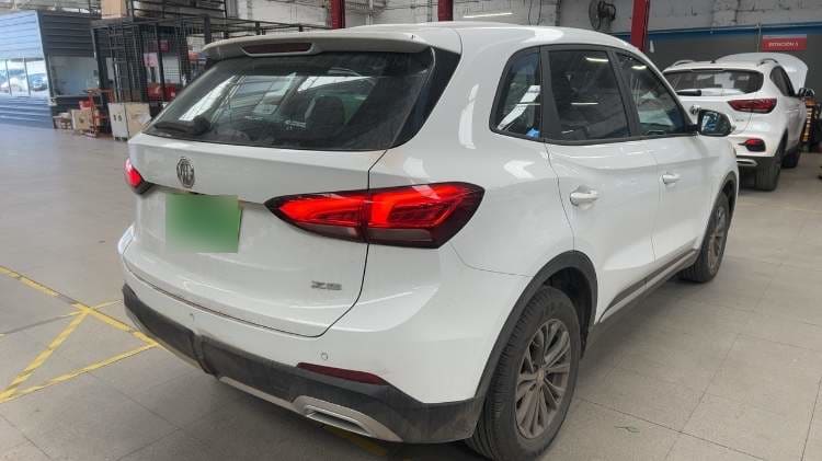 MG Mg Zs 1.5 Std 4x2 Cvt At 5p año 2026