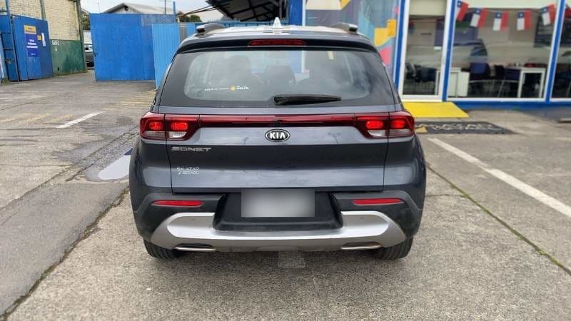 Kia Sonet 1.5 Ex 4x2 6mt 5p año 2021