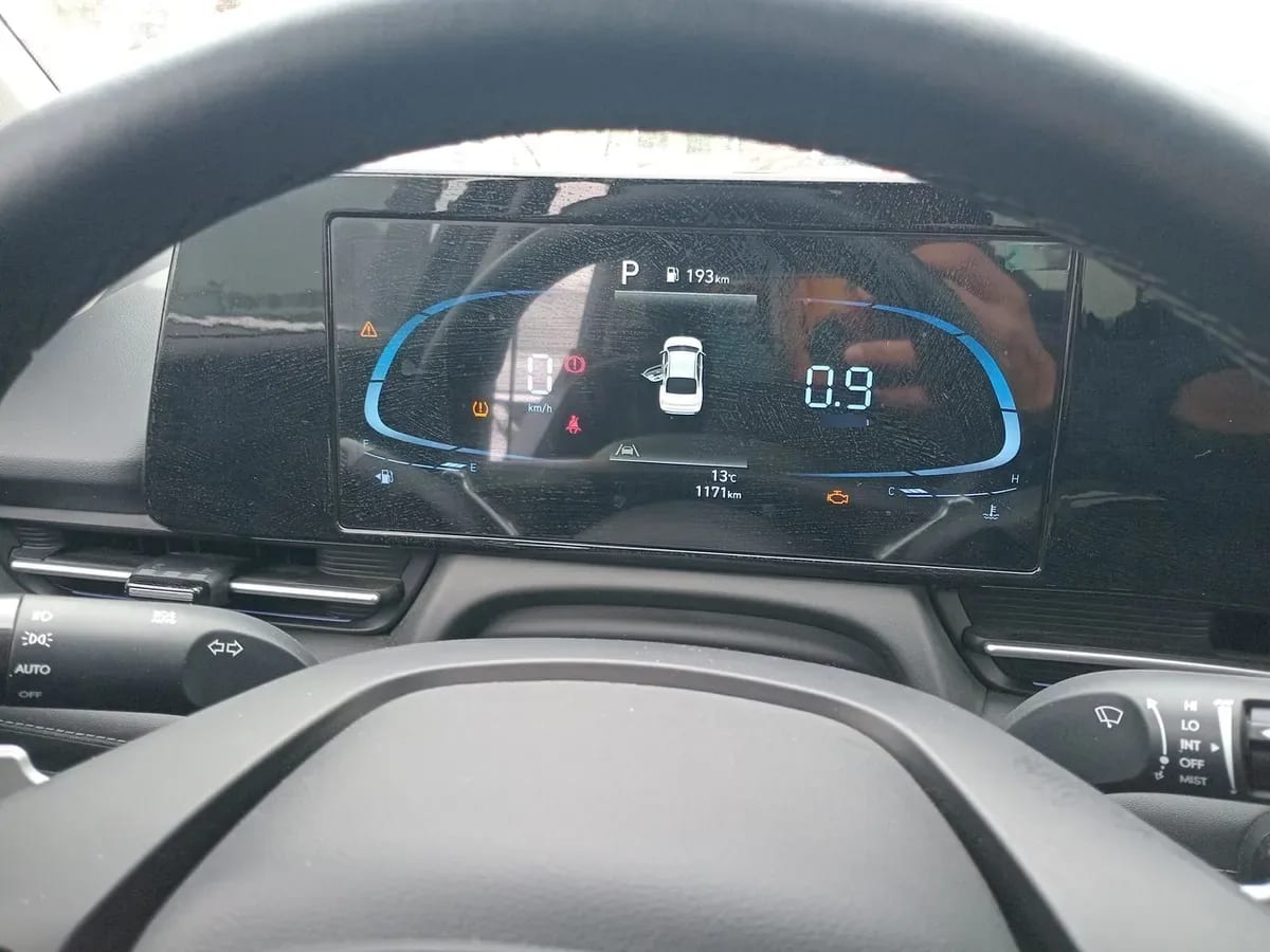 Hyundai Accent 1.5 Desing 4x2 At 4p año 2025