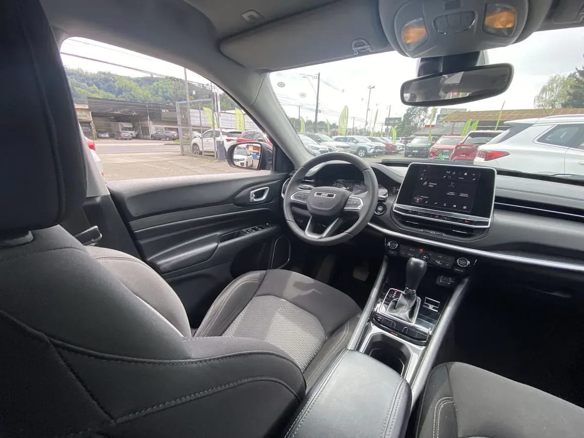 Jeep Compass 1.3 Sport 4x2 At 5p año 2023