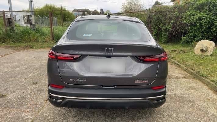 Fiat Fastback 1.0 Impetus 4x2 Cvt At 5p año 2025