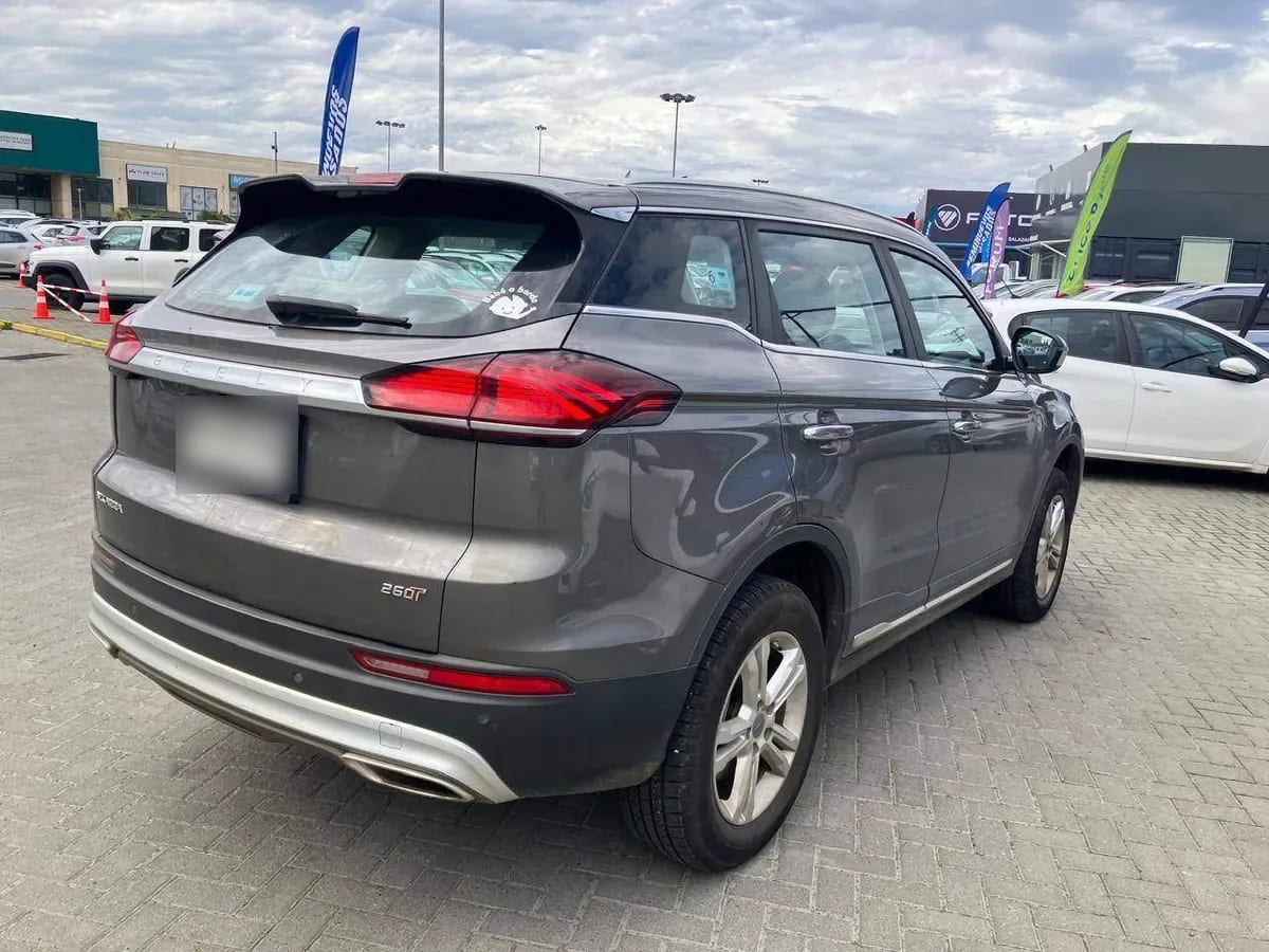 Geely Azkarra 1.5t Comfort 4x2 6at 5p año 2022