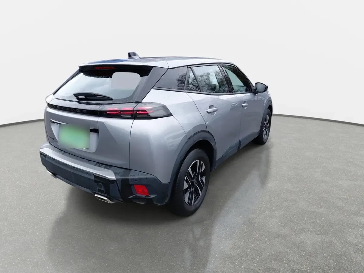 Peugeot 2008 1.2 Active Pack Puretech 130hp 4x2 Mt 5p año 2024