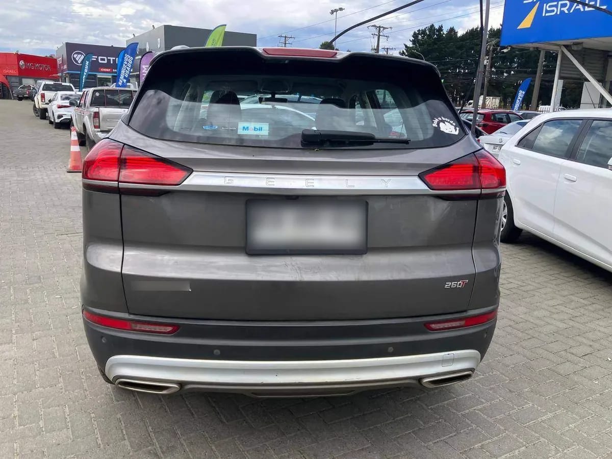 Geely Azkarra 1.5t Comfort 4x2 6at 5p año 2022