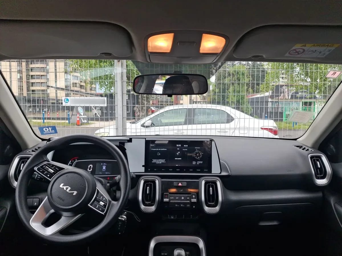 Kia Sonet 1.5 Ex Plus 4x2 6ab 6mt 5p año 2023