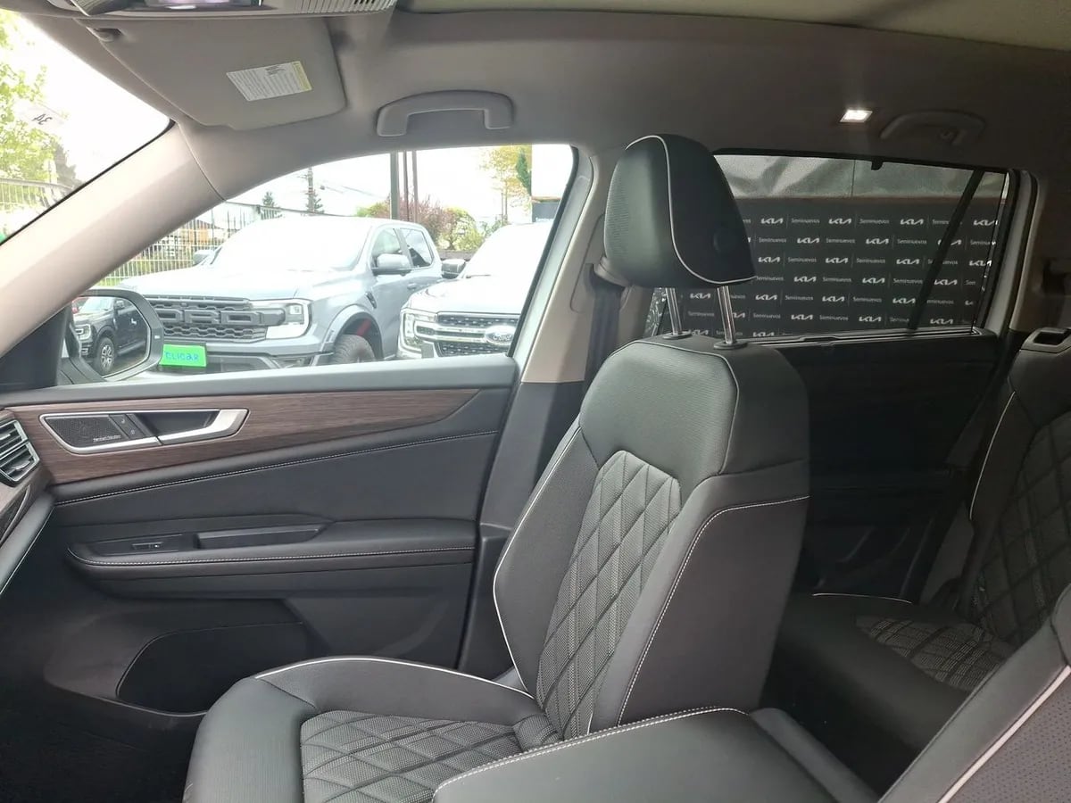 Volkswagen Atlas 2.0 Tsi Limited 4motion 4x4 At 5p año 2026