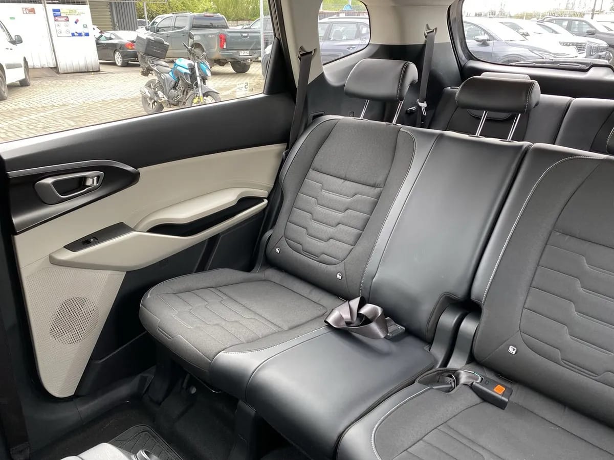 Kia Carens 1.5t Ex Full 4x2 7dct At 5p año 2026
