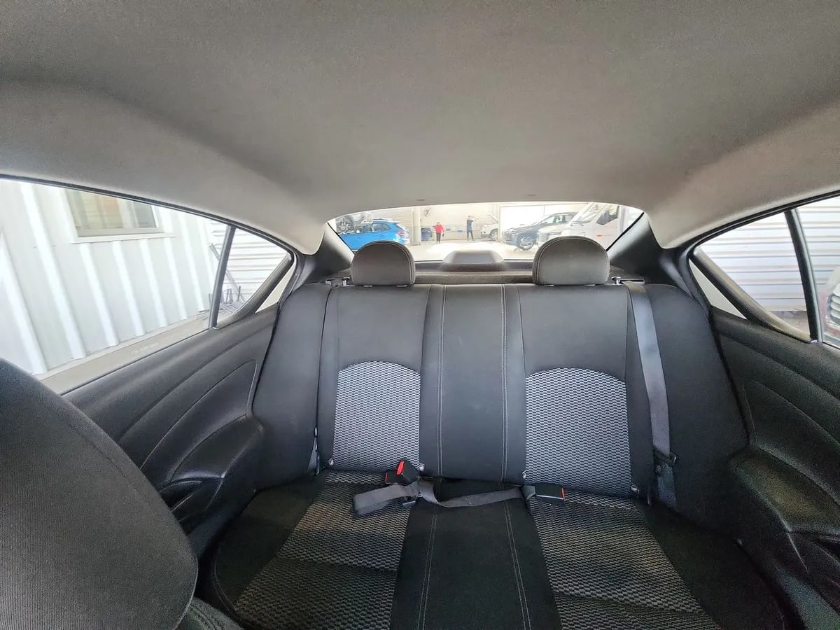 Nissan Versa 1.6 Sense 4x2 Mt 4p año 2021
