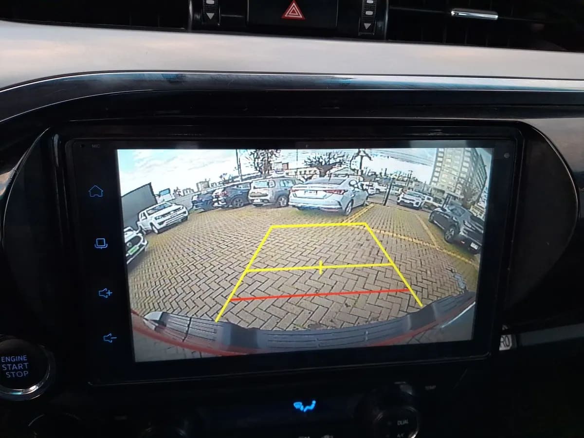 Toyota Hilux 2.8 Srv Diesel 4x4 Dob. Cab. At 4p año 2024