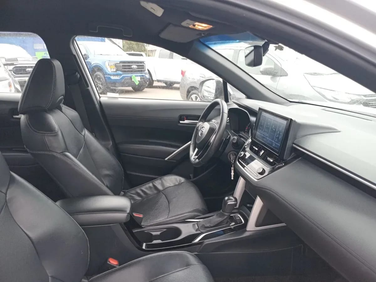 Toyota Corolla Cross 2.0 Seg 4x2 Cvt At 5p año 2023