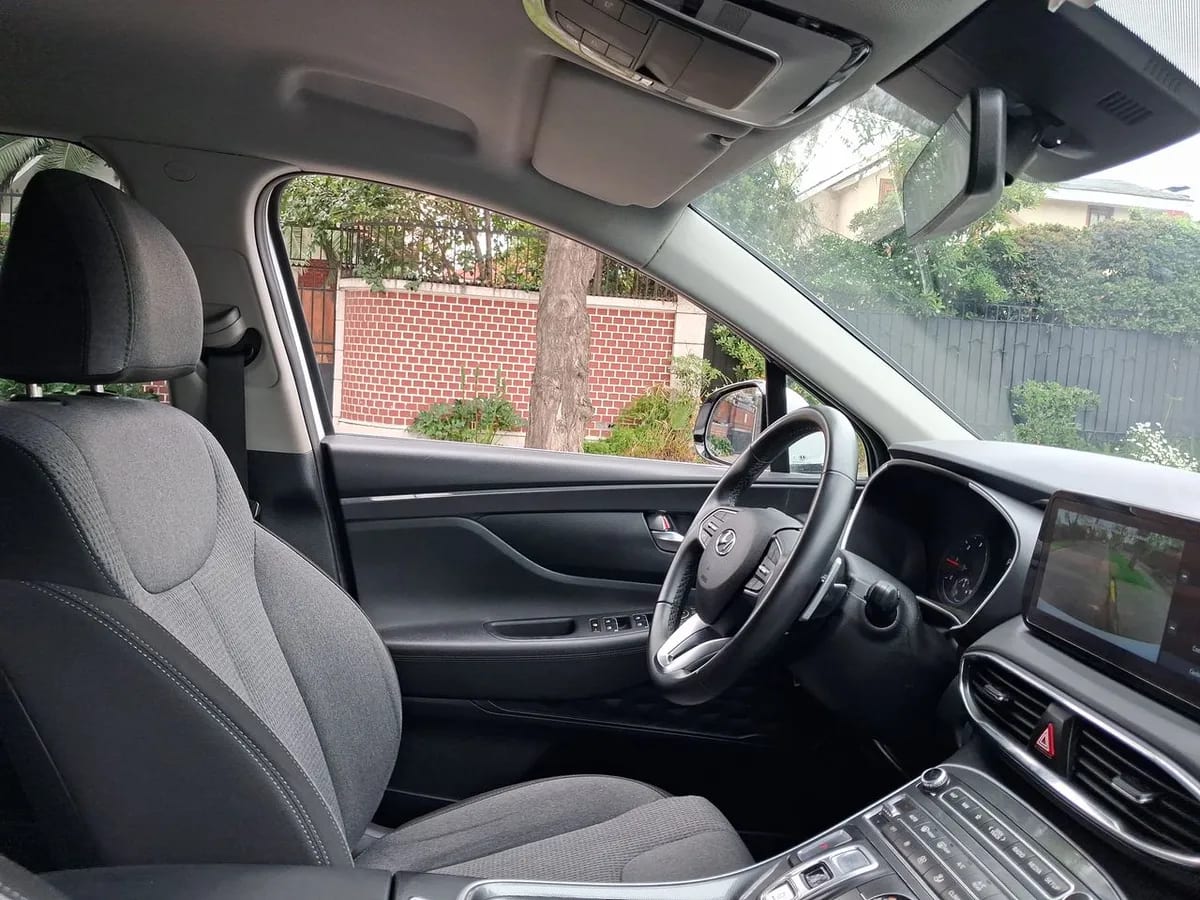 Hyundai Santa Fe 2.2 Value Fl Crdi Diesel 4wd At 5p año 2024