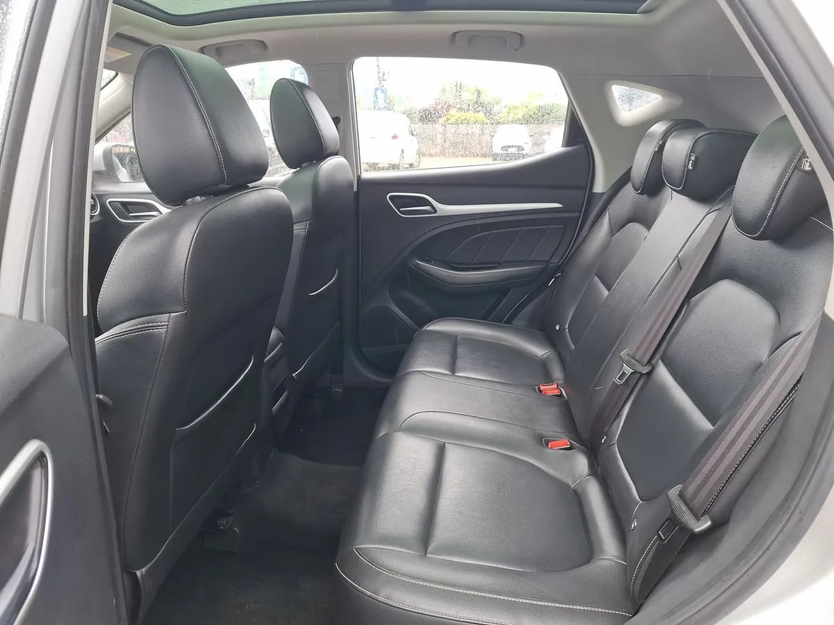 MG Mg Zs 1.5 Comfort 4x2 At 5p año 2021