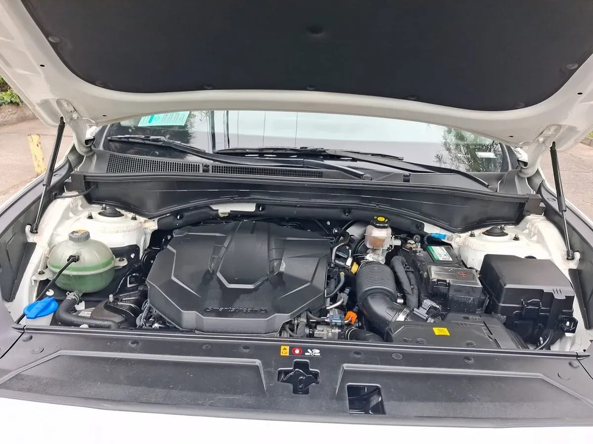 Hyundai Santa Fe 2.2 Value Fl Crdi Diesel 4wd At 5p año 2024