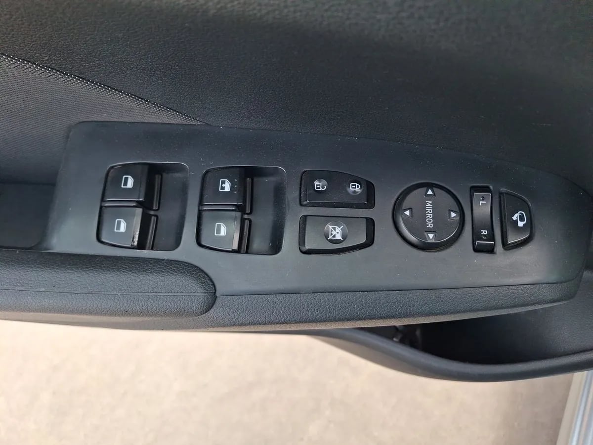 Hyundai Accent 1.4 Hci Value 4x2 Mt 4p año 2023