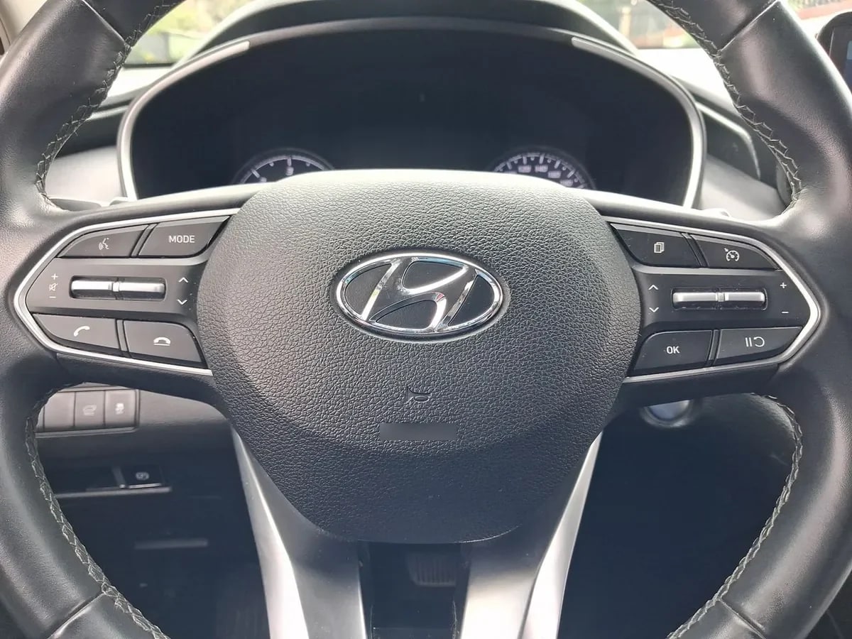 Hyundai Santa Fe 2.2 Value Fl Crdi Diesel 4wd At 5p año 2024