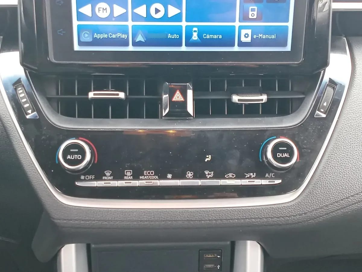 Toyota Corolla Cross 2.0 Seg 4x2 Cvt At 5p año 2023
