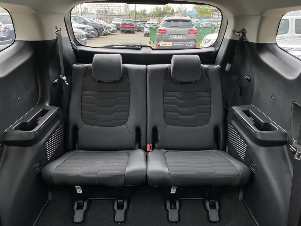 Kia Carens 1.5t Ex Full 4x2 7dct At 5p año 2026