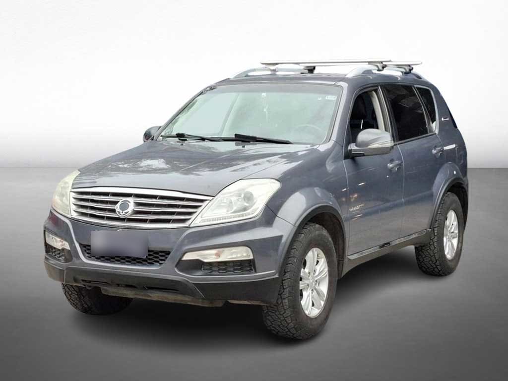 Ssangyong Rexton 2.0 Diesel 2wd Mt 5p año 2016