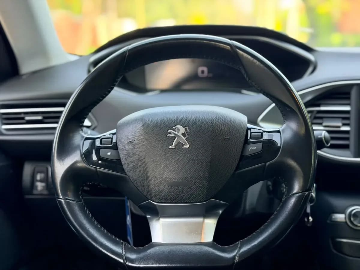 PEUGEOT 308 1.5 Active Pack Bluehdi 130 Mt Diesel año 2021
