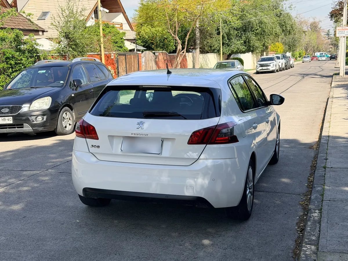 PEUGEOT 308 1.5 Active Pack Bluehdi 130 Mt Diesel año 2021