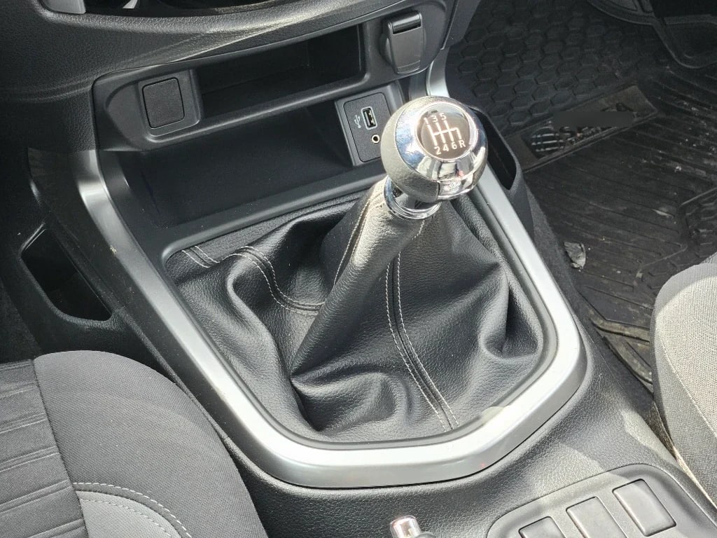 Nissan Navara Navara Dc 4x2 2.3tdi Xe año 2021