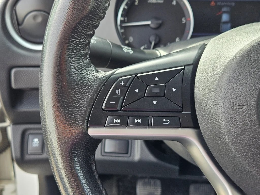 Nissan Navara Navara Dc 4x2 2.3tdi Xe año 2021