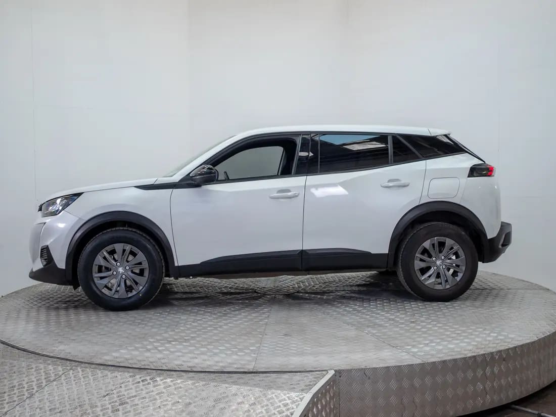 Peugeot New 2008 1.2 Active Pack Puretech 130 Mt año 2023