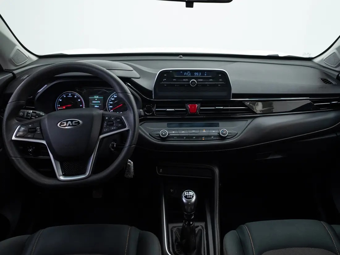 JAC Js4 Js4 1.6 Comfort Mt año 2022