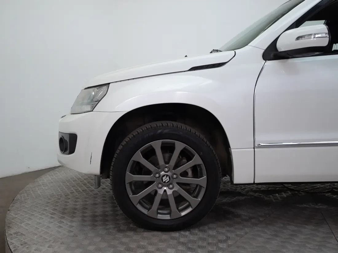 Suzuki Grand Nomade Grand Nomade 2.4 Glx Sport E4 Mt 4x4 año 2016