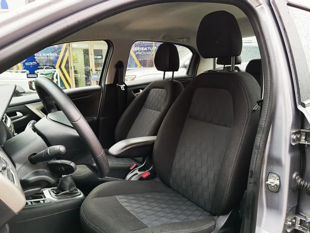 Citroen C-Elysee 1.5 Bluehdi año 2024