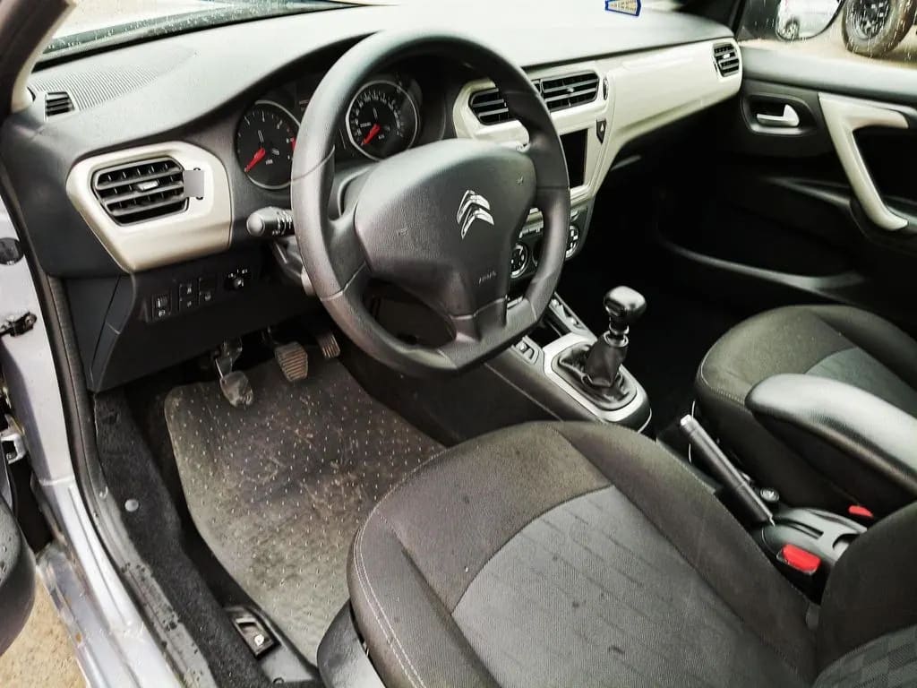 Citroen C-Elysee 1.5 Bluehdi año 2024