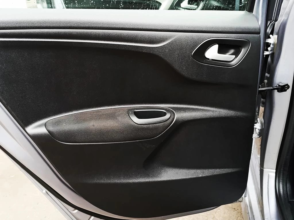 Citroen C-Elysee 1.5 Bluehdi año 2024