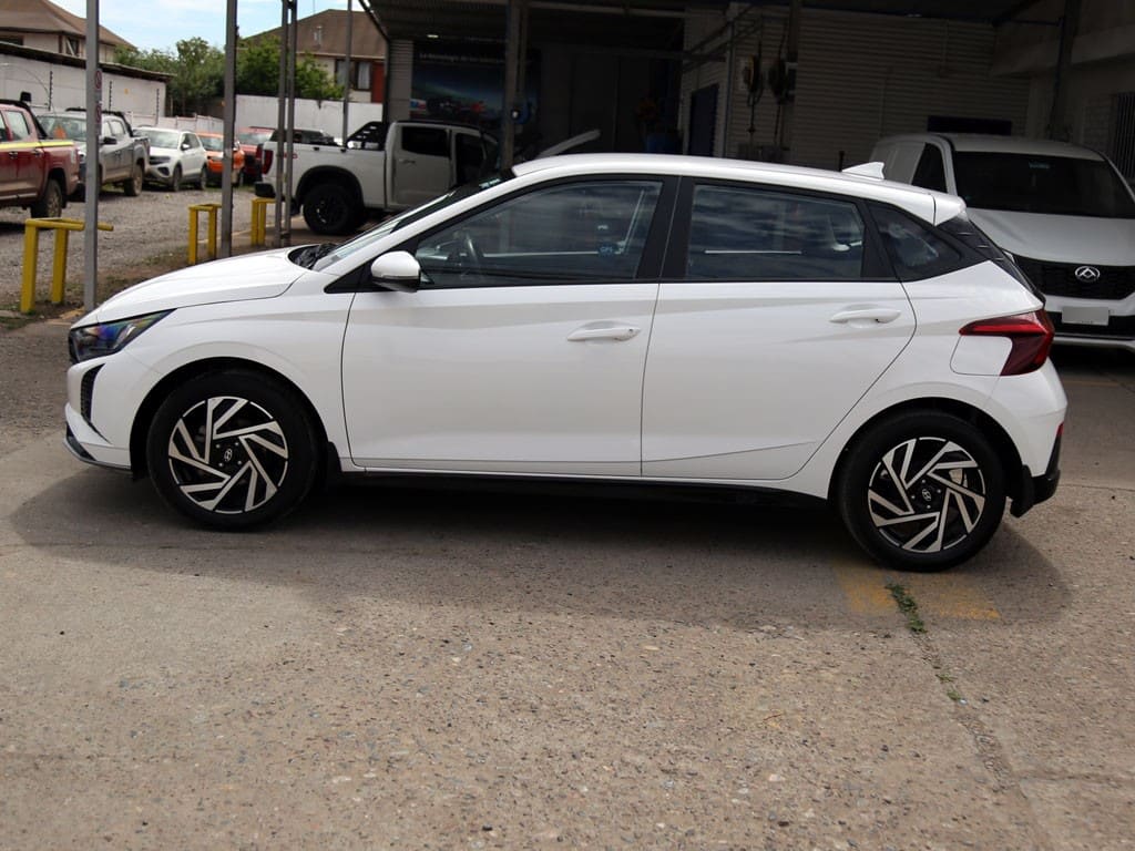 Hyundai I20 Mt 1.2 año 2025