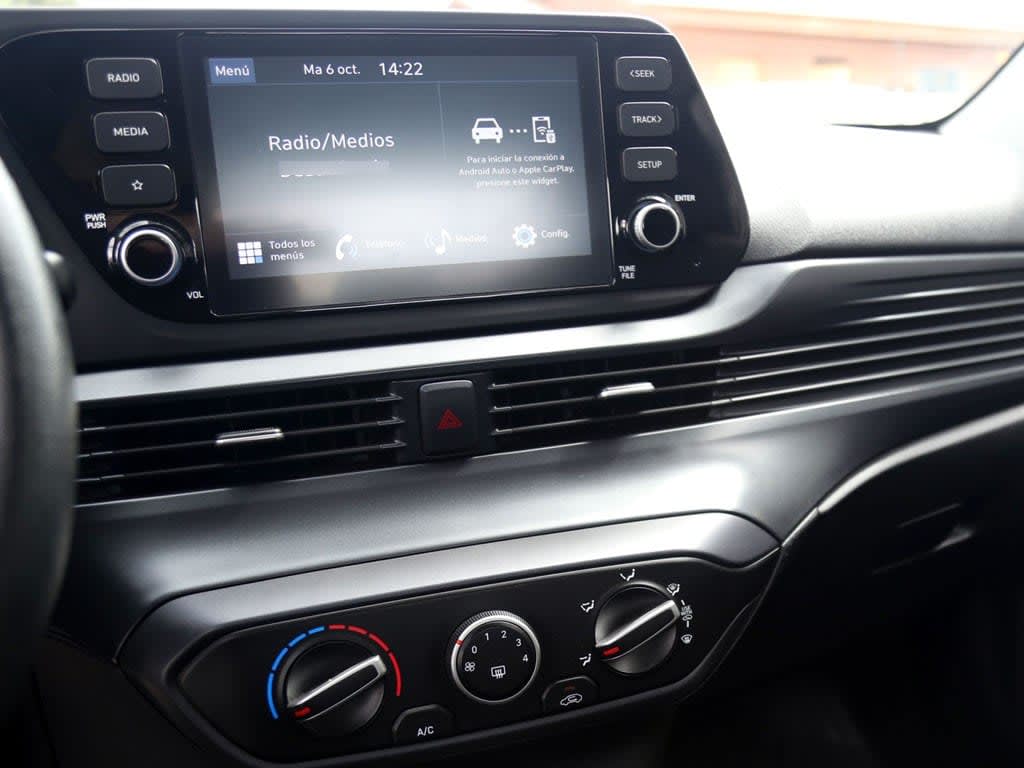 Hyundai I20 Mt 1.2 año 2025